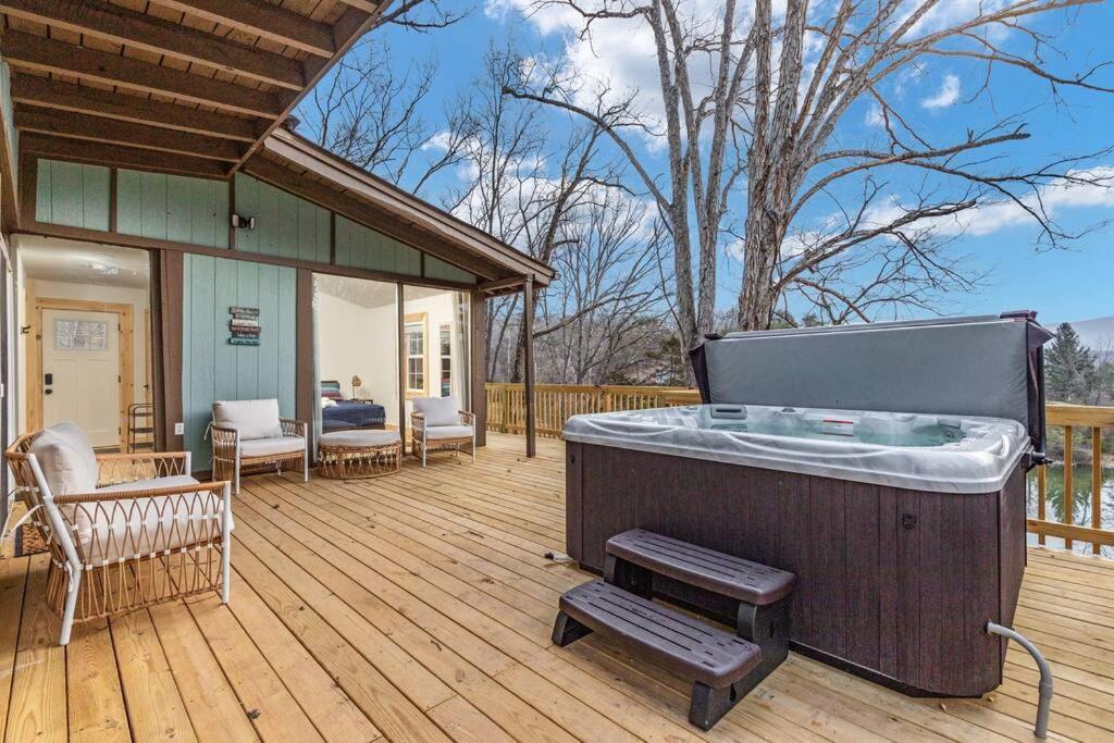 Lazy Lake 3Br Cabin W/ Mtn Views + Hot Tub +Wi-Fi 루레이 외부 사진